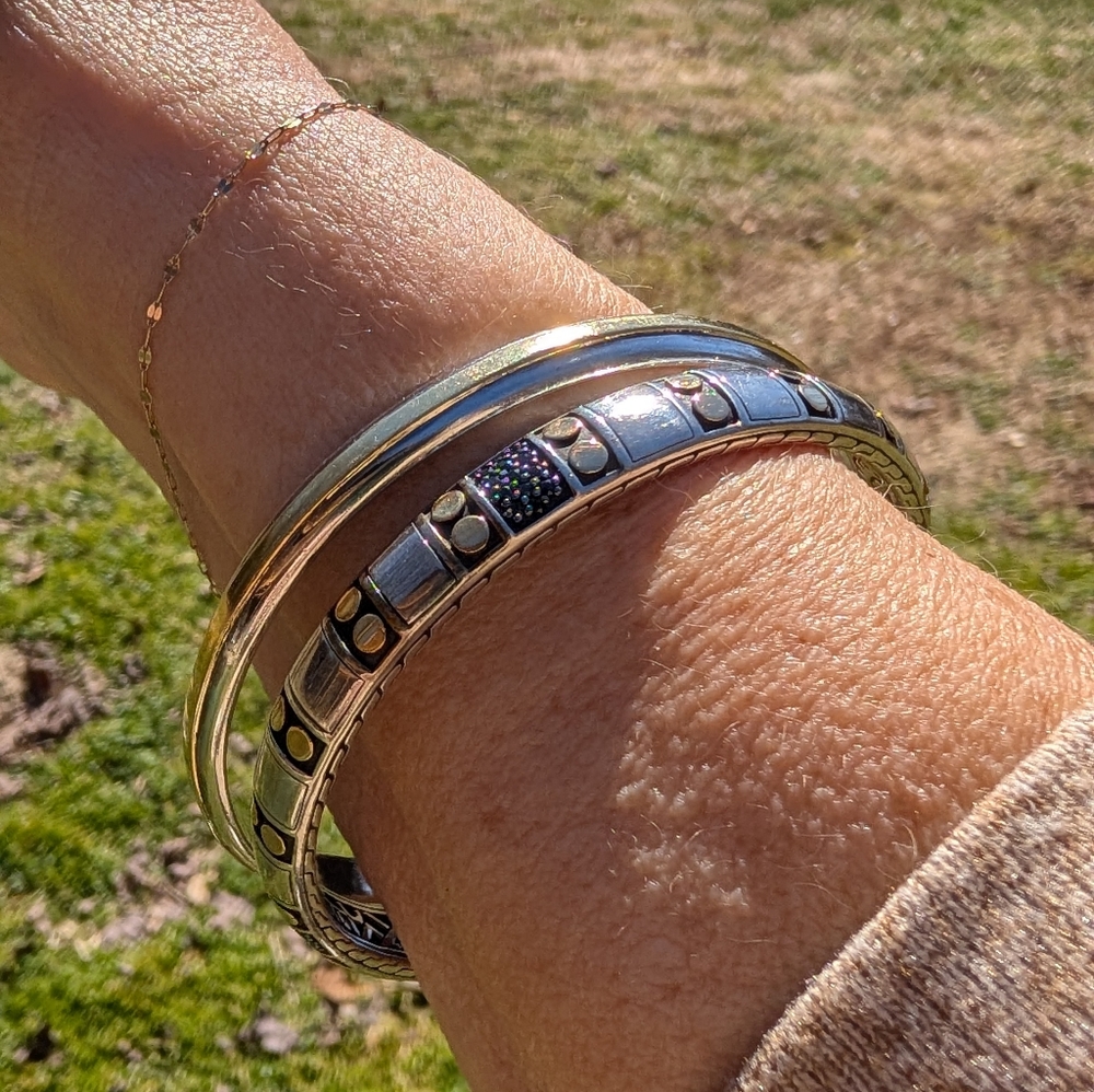 John Hardy Silver and 18kt Gold Dot Bangle Bracelet With Black Sapphires - Picture 9 of 9
